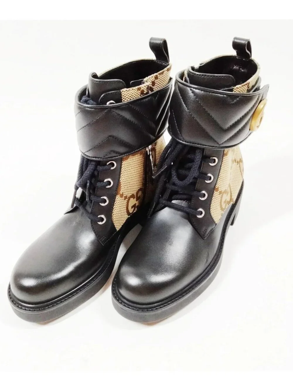 Gucci statement gg